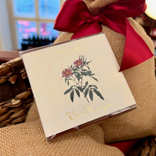 Laden Sie das Bild in den Galerie-Viewer, Xocolat Vollmilchschokolade mit Blumendruck - Von Herzen!