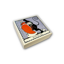 Laden Sie das Bild in den Galerie-Viewer, Nikolaus-Krampus Bonbonniere mit 9 Stk. Konfekt