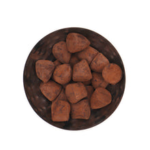 Laden Sie das Bild in den Galerie-Viewer, Schokolade Trüffel mit Chili