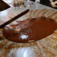 Laden Sie das Bild in den Galerie-Viewer, Gutschein für einen Schokoladenworkshop Basic in der Xocolat Manufaktur