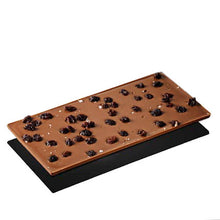 Laden Sie das Bild in den Galerie-Viewer, Gut aufgelegte Milchschokolade mit Korinthen und Maldonsalz