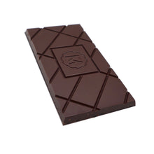 Laden Sie das Bild in den Galerie-Viewer, Marou Edelbitterschokolade Ben Tre 78 %