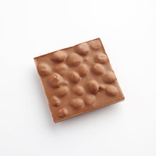 Laden Sie das Bild in den Galerie-Viewer, Nuss plus Milchschokolade mit Mandeln