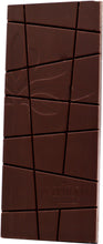 Laden Sie das Bild in den Galerie-Viewer, Valrhona Noir Caraibe dunkle Schokolade 66%
