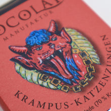 Laden Sie das Bild in den Galerie-Viewer, Xocolat Krampus-Katzenzungen aus dunkler Chili-Schokolade
